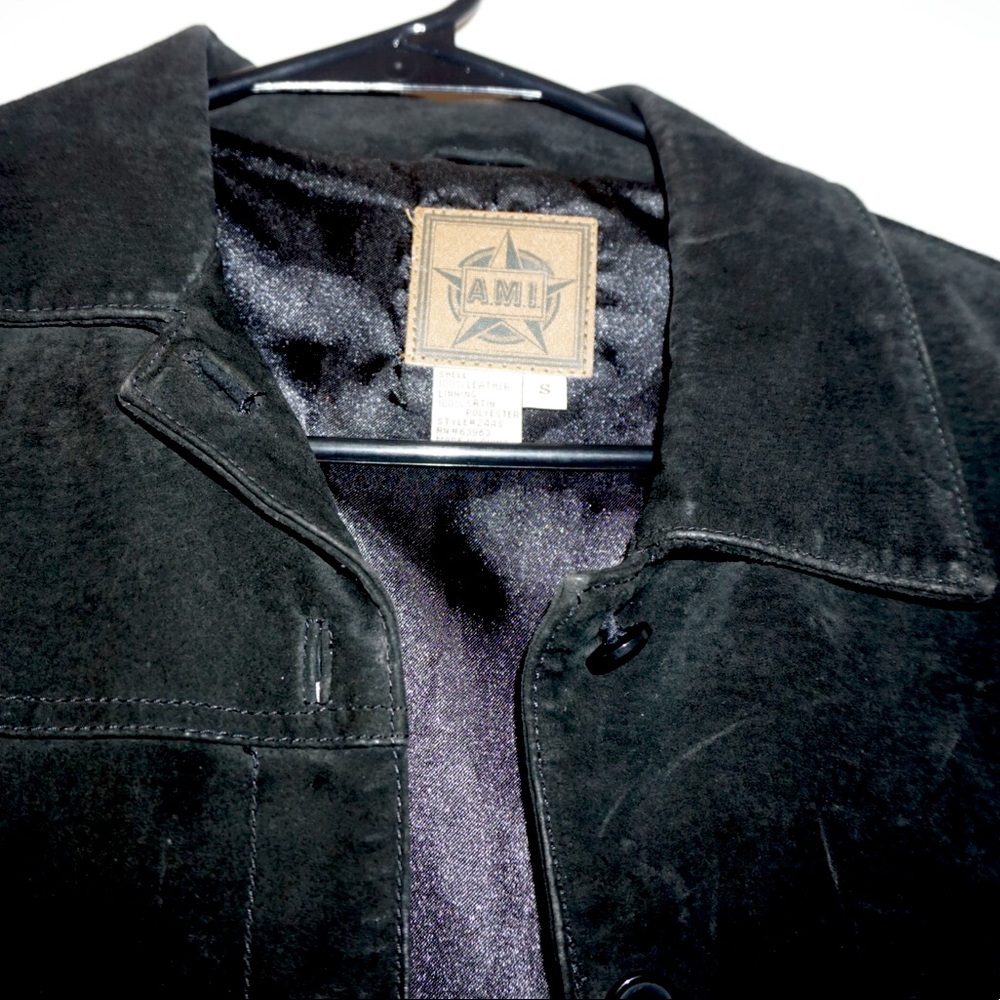 Small black suede over shirt